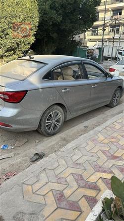 ئێم جی 5